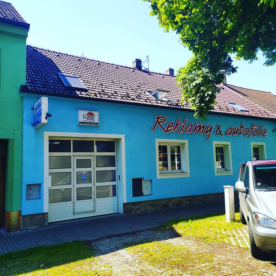 Vinklát autofolie. Vodňany